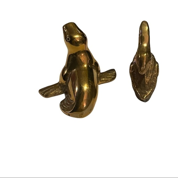 Vintage brass pelican & seal ocean figurines 2.5” tall. - Picture 8 of 8